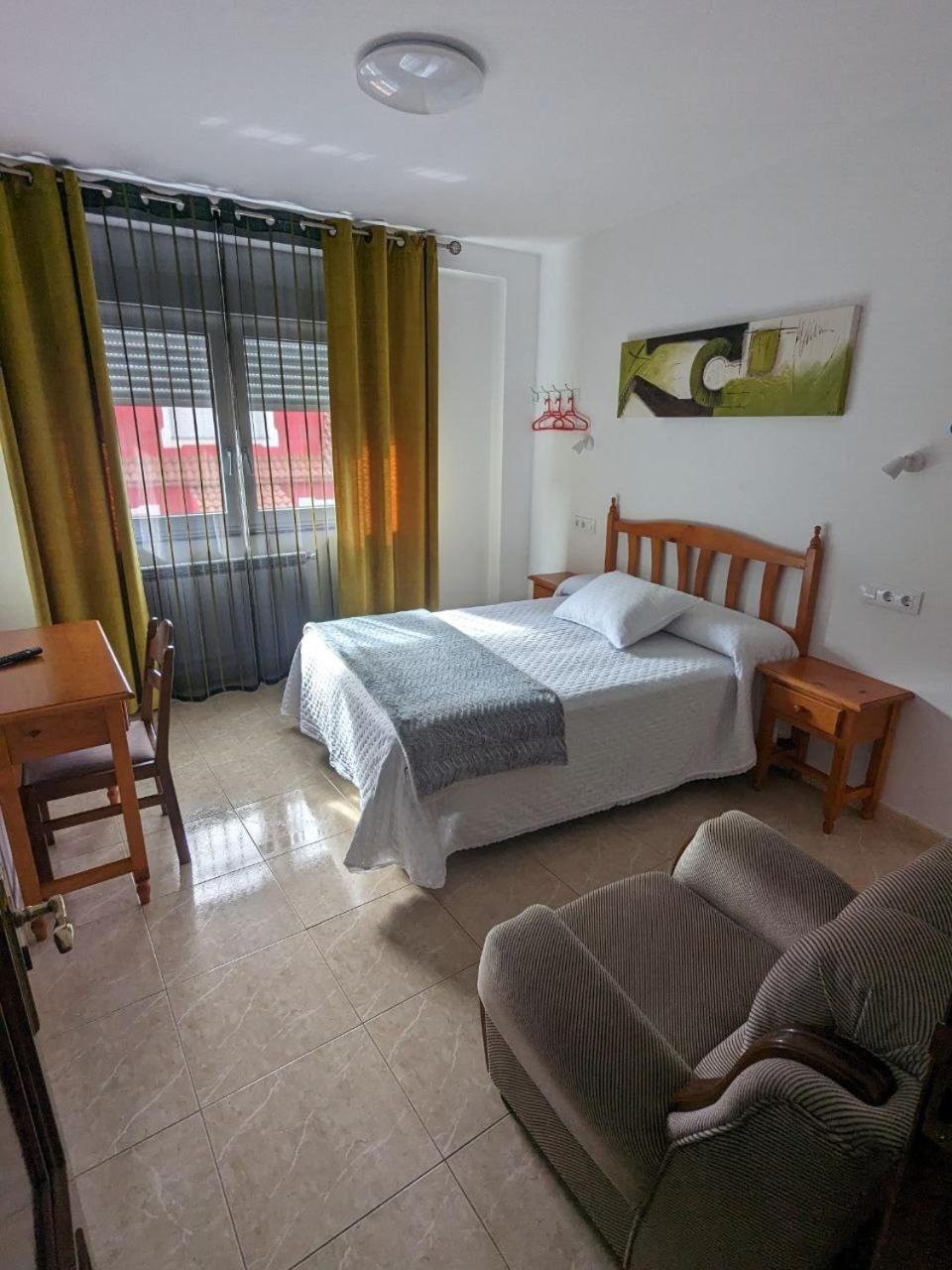 Отель Vivienda Turistica Vacacional Maricarmen Ароу Экстерьер фото